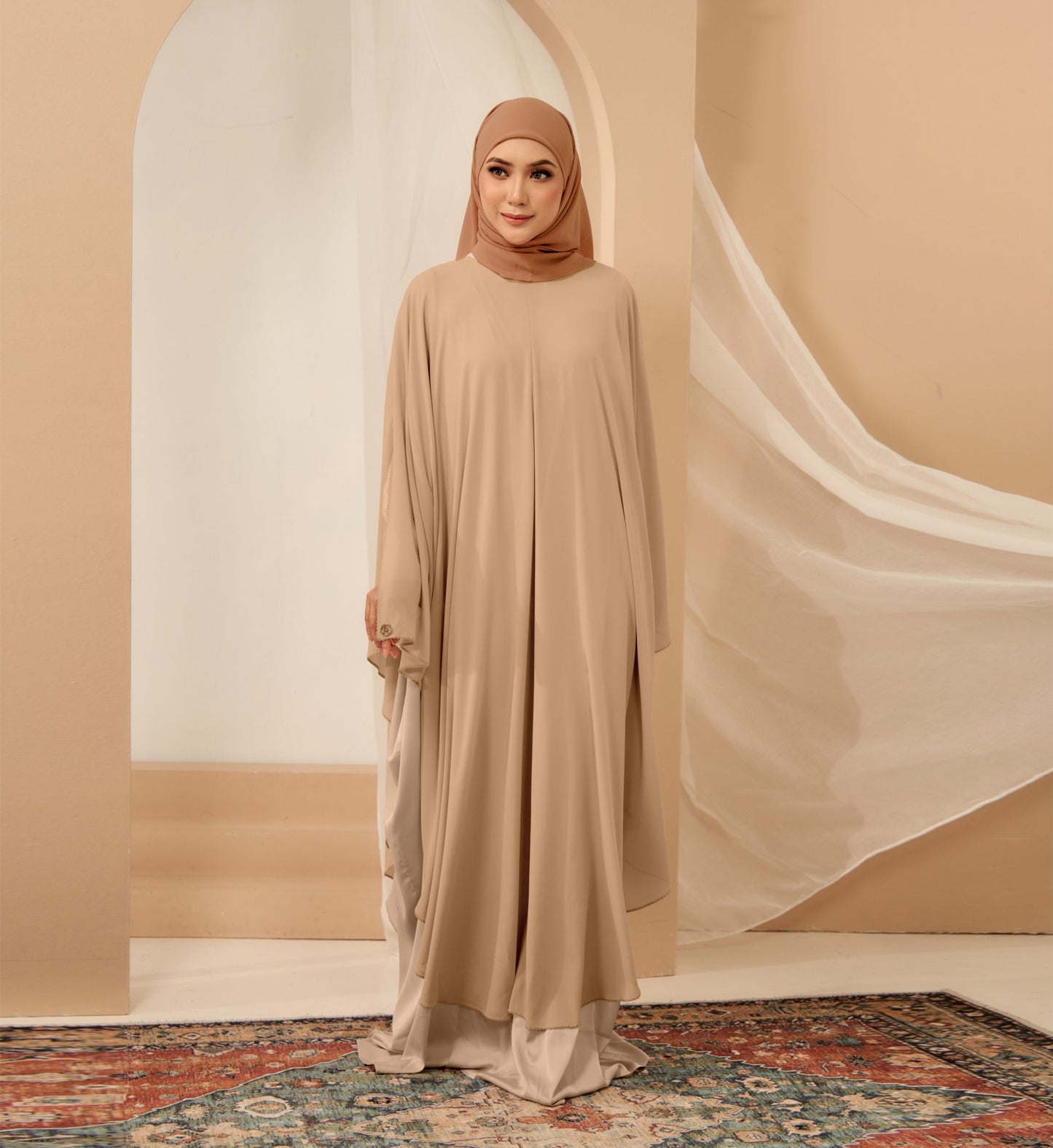 Lynda Rahim - Auliya Cape