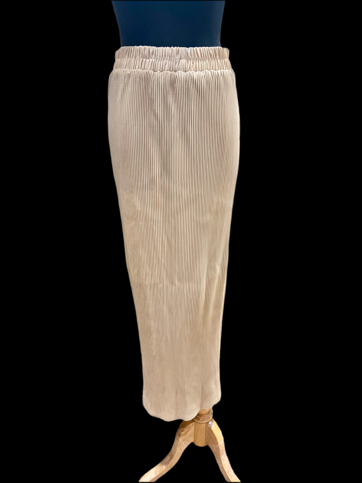 Indah Plain Pleated Skirt