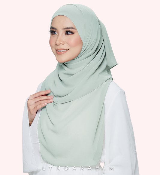 Lynda Rahim - Macaroon Shawl